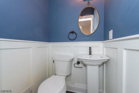 62 Montague Place Montclair NJ 07042