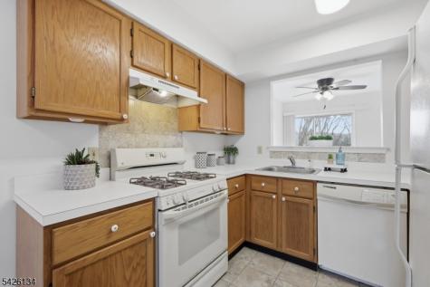 56 Cambridge Oxford NJ 07863