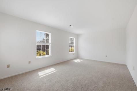 56 Cambridge Oxford NJ 07863