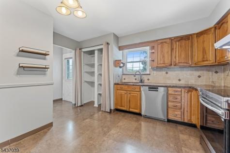 1901 Wilshire Court Hillsborough NJ 08844