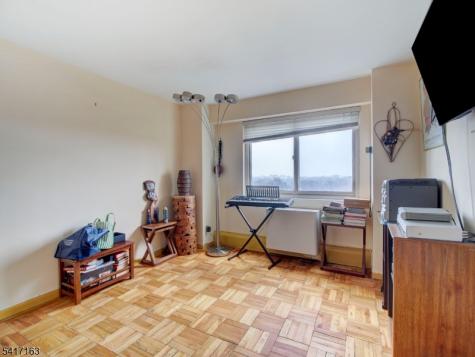 377 S Harrison Street East Orange NJ 07018