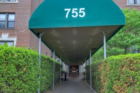 755 Anderson Avenue Cliffside Park NJ 07010