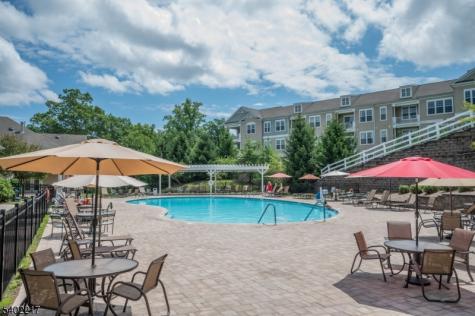 5107 Veterans Drive Rockaway NJ 07885
