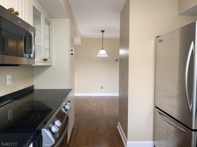 92 Ashley Court Bedminster NJ 07921