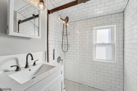 230 Lafayette Place Unit 4d Englewood NJ 07631