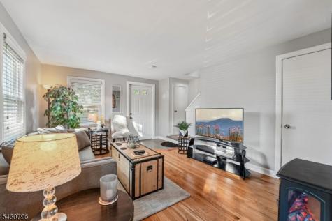 230 Lafayette Place Unit 4d Englewood NJ 07631
