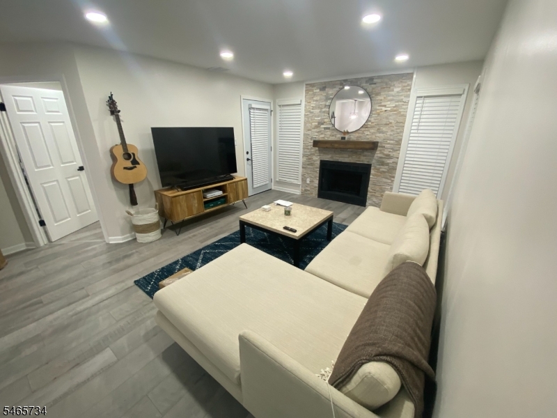 612 Deepdale Court Union NJ 07083