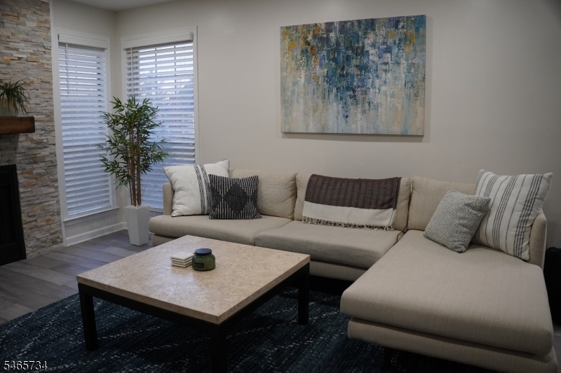 612 Deepdale Court Union NJ 07083