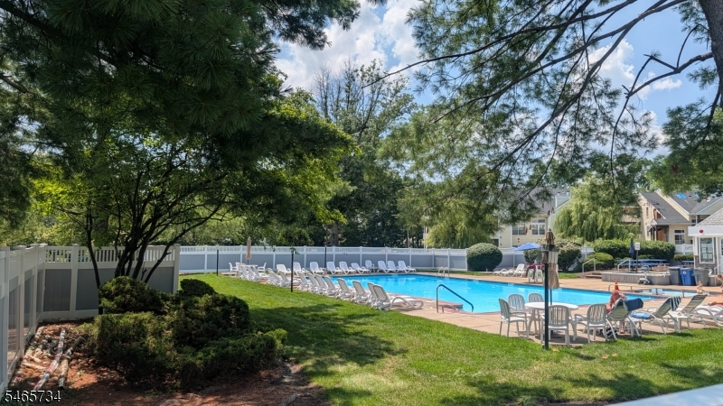 612 Deepdale Court Union NJ 07083