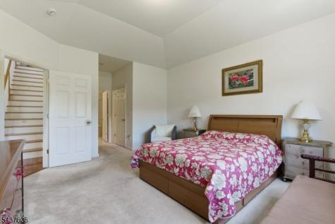 34 Turnberry Lane Hardyston NJ 07419