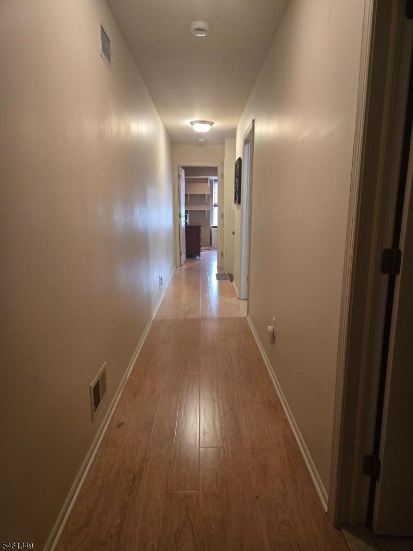 1098 Oakcroft Lane Franklin NJ 08873