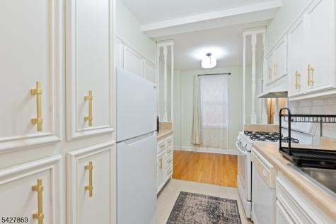 100 E Palisade Avenue Englewood NJ 07631
