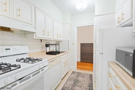 100 E Palisade Avenue Englewood NJ 07631