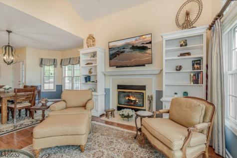 18 Kelburn Court Hardyston NJ 07419