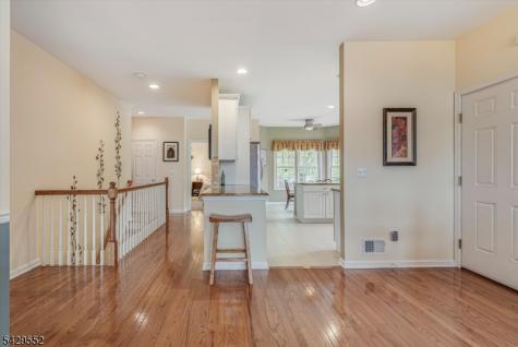 18 Kelburn Court Hardyston NJ 07419
