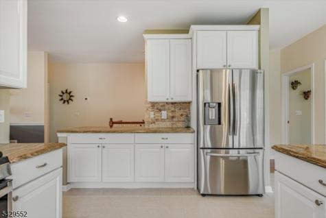 18 Kelburn Court Hardyston NJ 07419