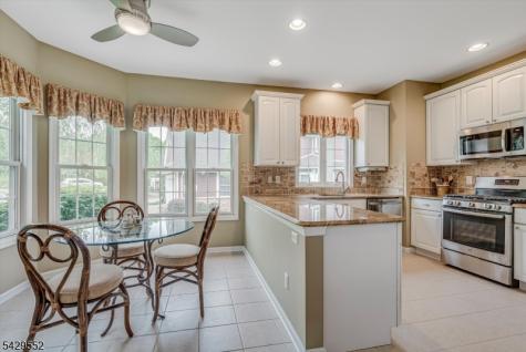 18 Kelburn Court Hardyston NJ 07419
