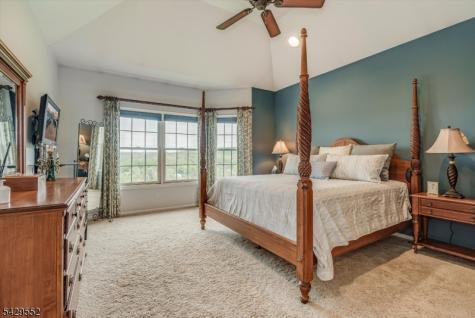 18 Kelburn Court Hardyston NJ 07419