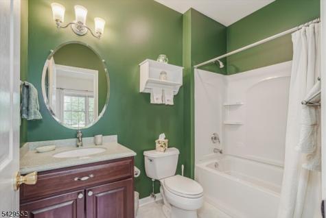 18 Kelburn Court Hardyston NJ 07419