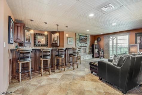 18 Kelburn Court Hardyston NJ 07419