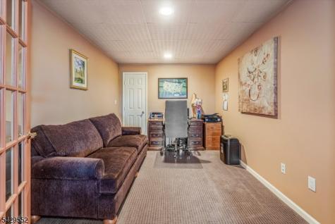 18 Kelburn Court Hardyston NJ 07419