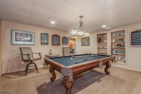 18 Kelburn Court Hardyston NJ 07419