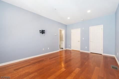 201 Dey Street Harrison NJ 07029