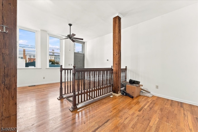 54 Mcwhorter Street Newark NJ 07105