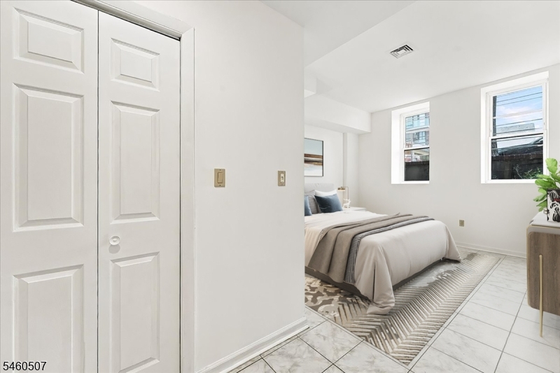 54 Mcwhorter Street Newark NJ 07105