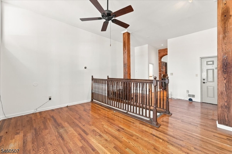 54 Mcwhorter Street Newark NJ 07105