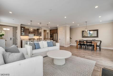 137 Aspen Drive Cedar Grove NJ 07009