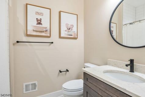 137 Aspen Drive Cedar Grove NJ 07009