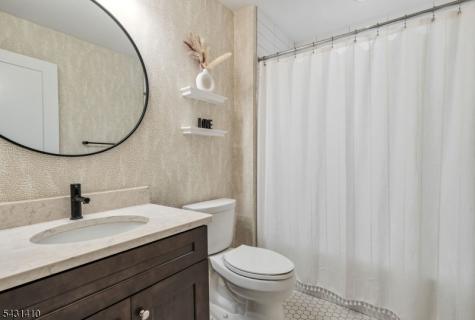 137 Aspen Drive Cedar Grove NJ 07009