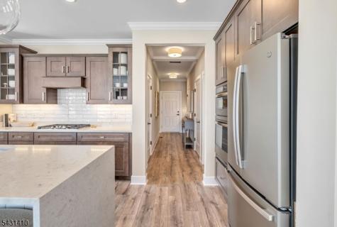 137 Aspen Drive Cedar Grove NJ 07009
