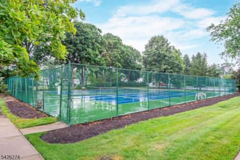 1360 Hamburg Tpke Unit 402 Wayne NJ 07470