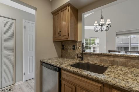 18 Pine Court Bedminster NJ 07921