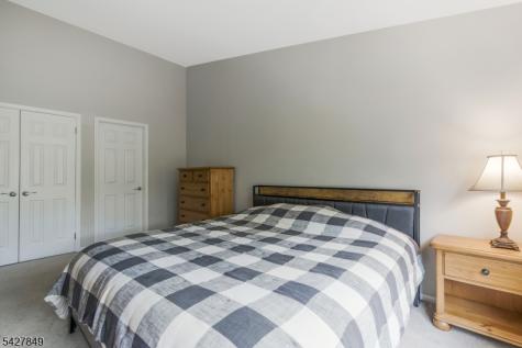18 Pine Court Bedminster NJ 07921