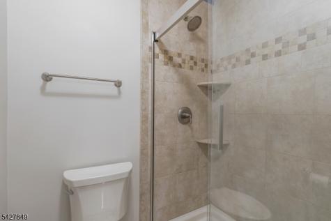 18 Pine Court Bedminster NJ 07921