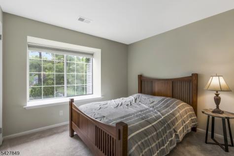 18 Pine Court Bedminster NJ 07921