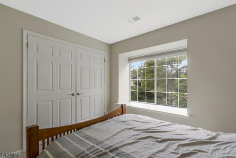18 Pine Court Bedminster NJ 07921