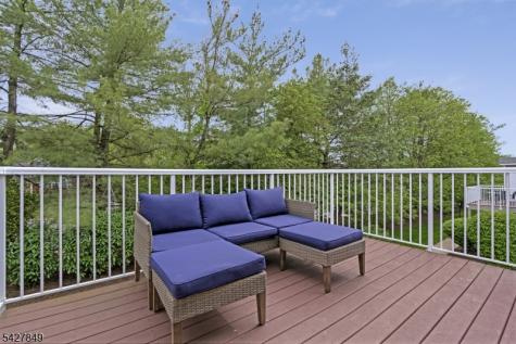 18 Pine Court Bedminster NJ 07921