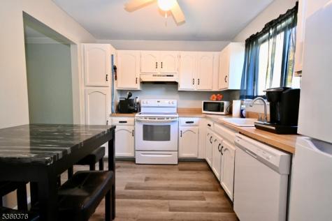 15 Shady Lane Hardyston NJ 07419