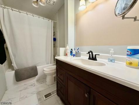 15 Shady Lane Hardyston NJ 07419