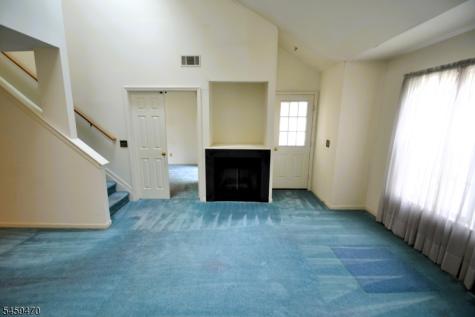 4 Collura Lane Clifton NJ 07012