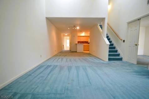 4 Collura Lane Clifton NJ 07012
