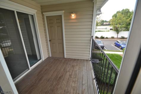 4 Collura Lane Clifton NJ 07012