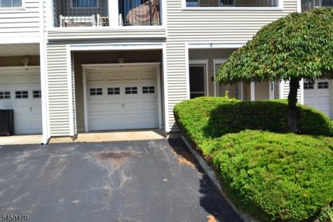 4 Collura Lane Clifton NJ 07012