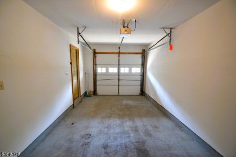 4 Collura Lane Clifton NJ 07012