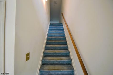 4 Collura Lane Clifton NJ 07012