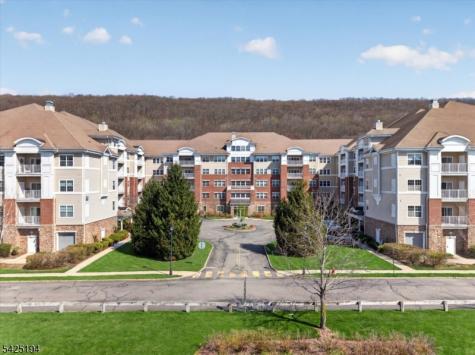 5205 Warrens Way Wanaque NJ 07465